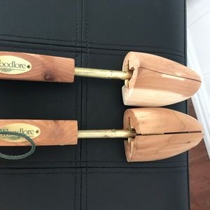 Shoe trees